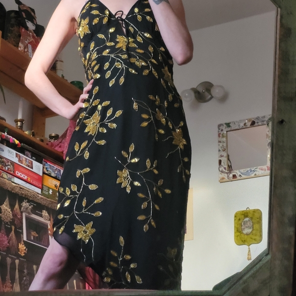 Venus vintage 100% silk golden floral embellished black dress - size medium - Picture 7 of 8